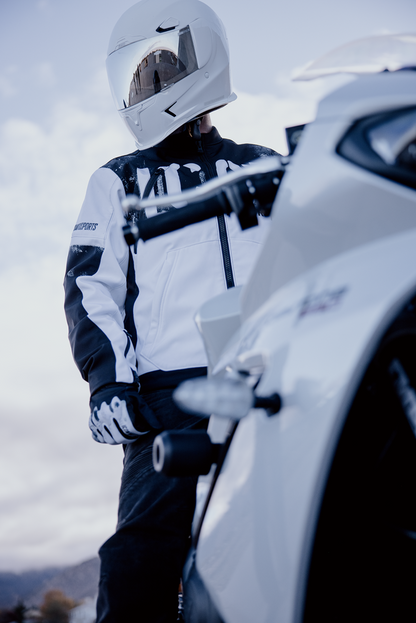 ICON Airframe Pro™ Helmet - Solid - Gloss White - XL 0101-19192