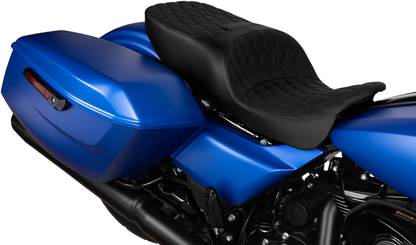 DRAG SPECIALTIES SEATS Freedom Seat - Vinyl - Double Diamond Black Stitch - FLRT/FLTRT '15-'25 4727B