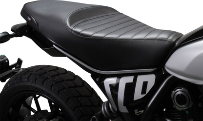 SARGENT World Sport™ Performance 2-Up Seat - Vintage Pleat - Scrambler '23-'25 WS-707-PL