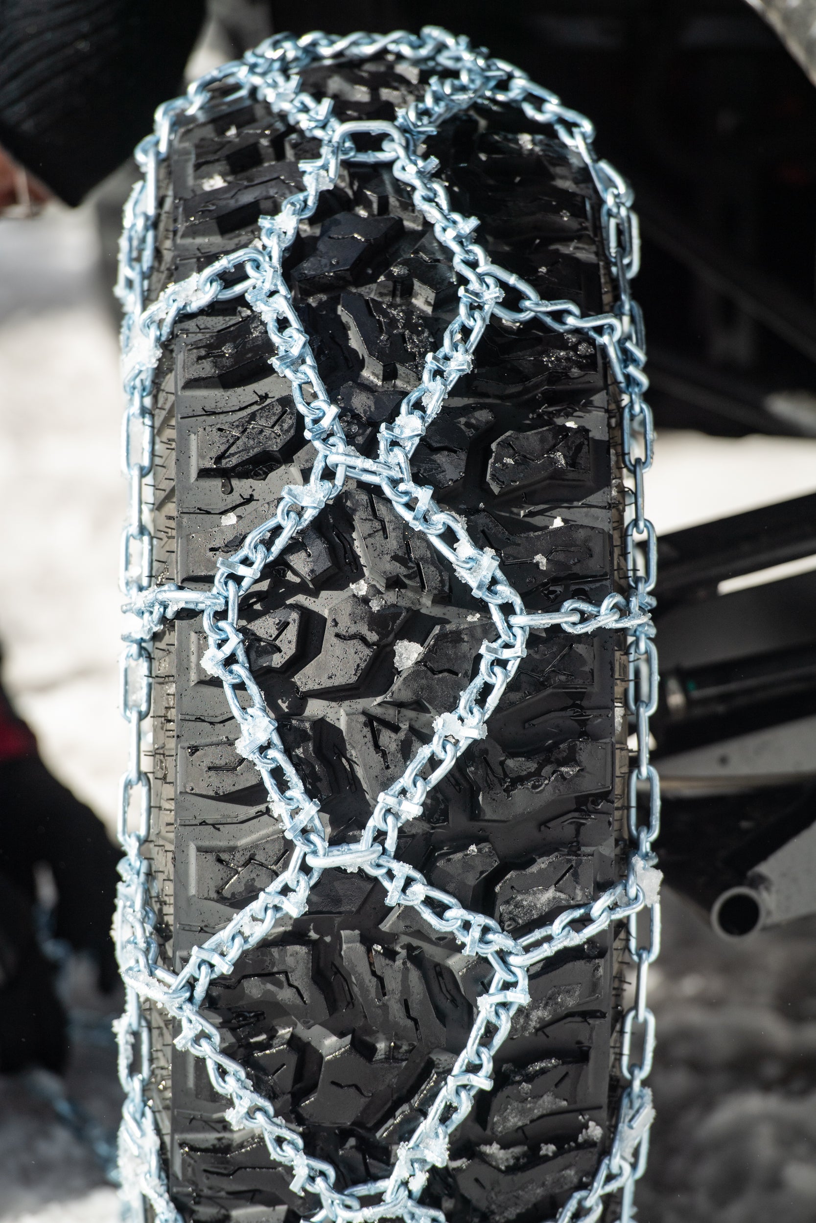 Diamond V Bar Snow Chains 30" 30x10 14 And 30x10 15