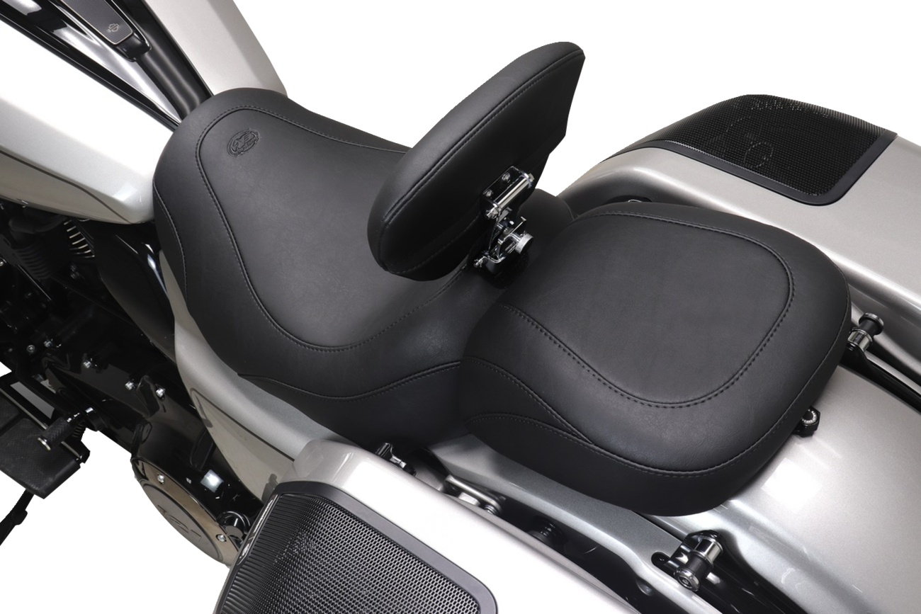 MUSTANG Wide Tripper™ Solo Seat - Backrest Receiver - Black Stitch - FLT/FLH '23-'25 89402