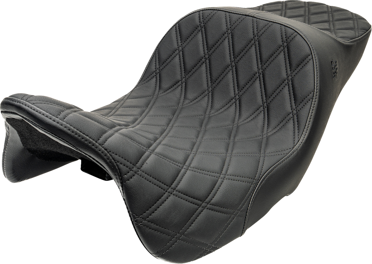 SLYFOX Chariot Seat - Black Double Diamond Stitch - Black Logo - FLH/FLT '23.5-'26 4729C