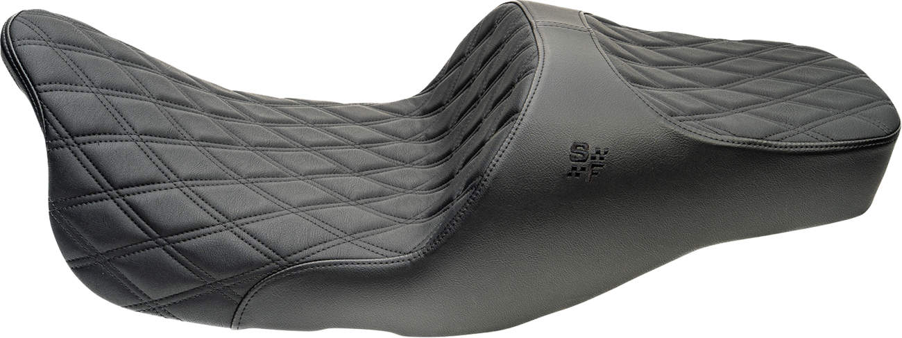 SLYFOX Chariot Seat - Black Double Diamond Stitch - Black Logo - FLH/FLT '23.5-'26 4729C