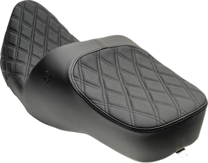 SLYFOX Chariot Seat - Black Double Diamond Stitch - Black Logo - FLH/FLT '23.5-'26 4729C