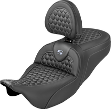 SADDLEMEN Extended Reach RoadSofa™ Seat - Honeycomb - Silver Stitch - with Backrest - FLH/FLT '08-'25 808-07B-190B5