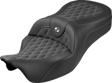 SADDLEMEN Roadsofa™ King Seat - No Backrest - Lattice Stitch - White Stitch - FLH/FLT '08-'25 808-07B-182S06