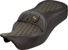 SADDLEMEN Roadsofa™ King Seat - No Backrest - Lattice Stitch - Gold Stitch - FLH/FLT '08-'25 808-07B-182S07