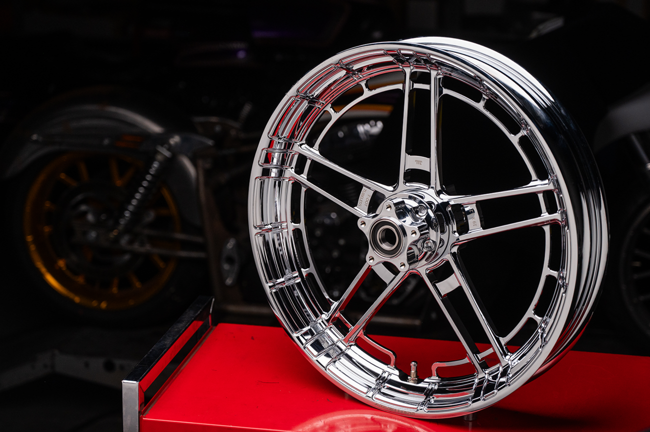 ARLEN NESS Rim - Flatline - Front - Chrome - 19x3.25 330-043
