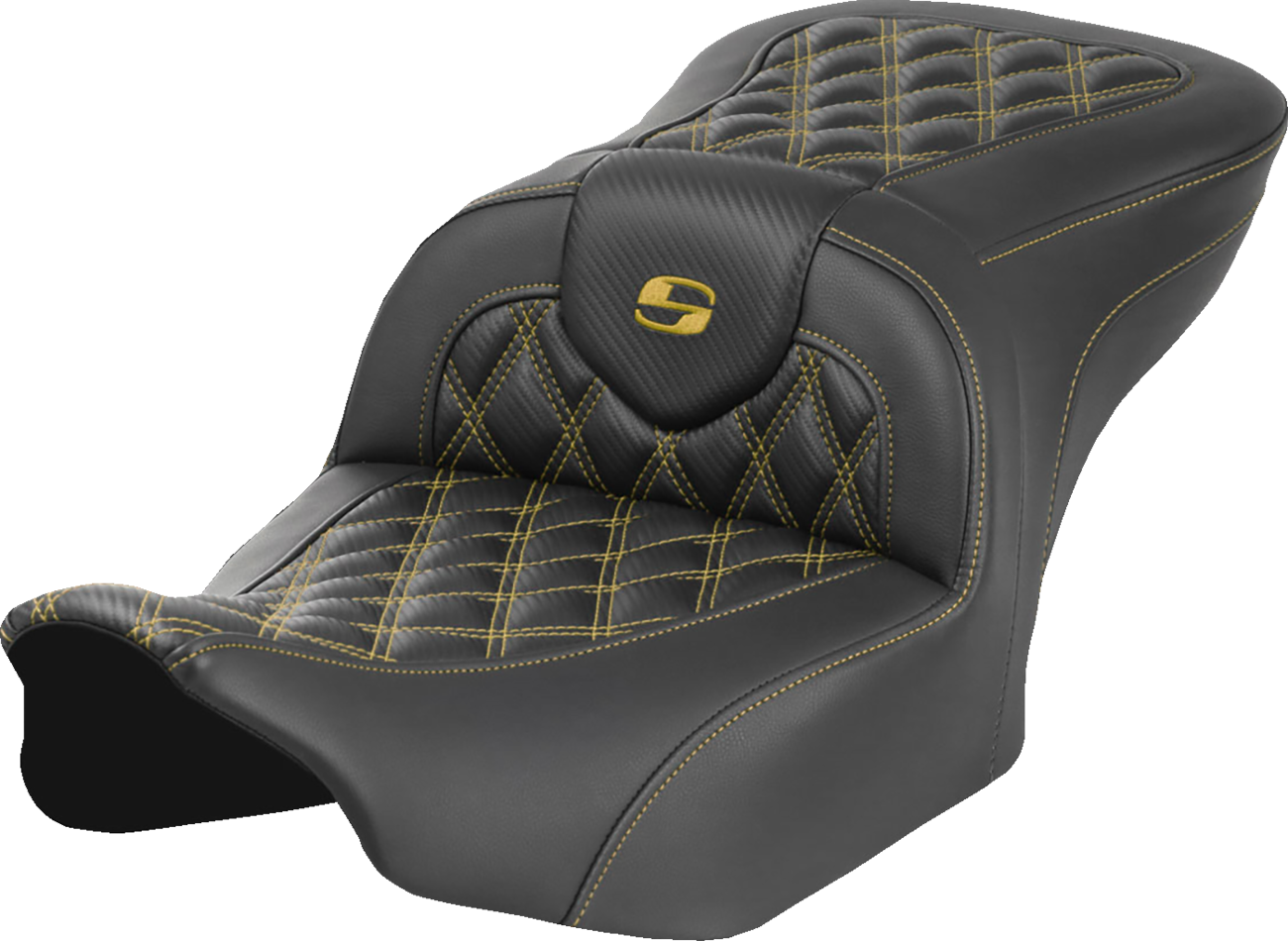 SADDLEMEN Roadsofa™ Seat - Carbon Fiber - without Backrest - Gold Lattice Stitch - FLH/FLT '23-'25 823-07-20607