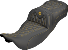 SADDLEMEN Extended Reach Roadsofa™ Carbon Fiber Seat - Lattice - Gold Stitch - Without Backrest - FL '08-'25 808-07B-20707