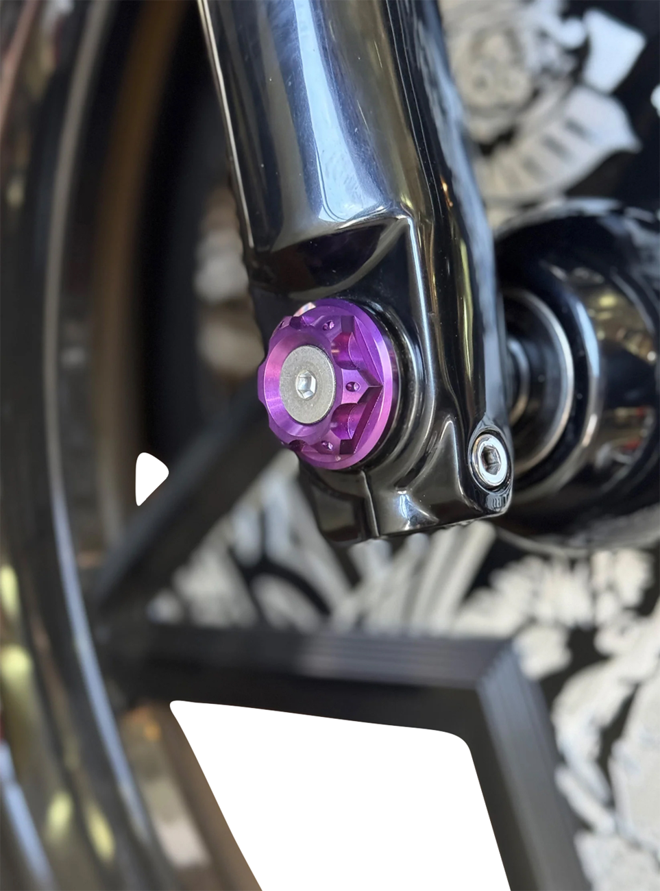 PAUL YAFFE BAGGER NATION Y-Axle with Turret Style Axle Cover Kit - Custom - Front - Purple - 25 mm PYO:YAXLE-08-HT-PR
