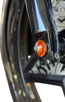 PAUL YAFFE BAGGER NATION Y-Axle with 12 Point Style Axle Cover Kit - Custom - Front - Orange - 25 mm PYO:YAXLE-08-TP-OR