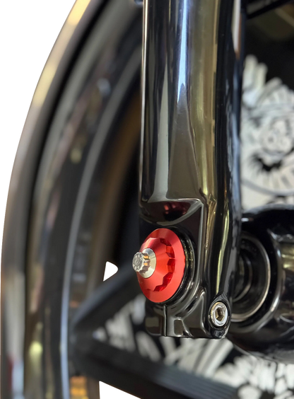 PAUL YAFFE BAGGER NATION Y-Axle with 12 Point Style Axle Cover Kit - Custom - Front - Red - 25 mm PYO:YAXLE-08-TP-RD