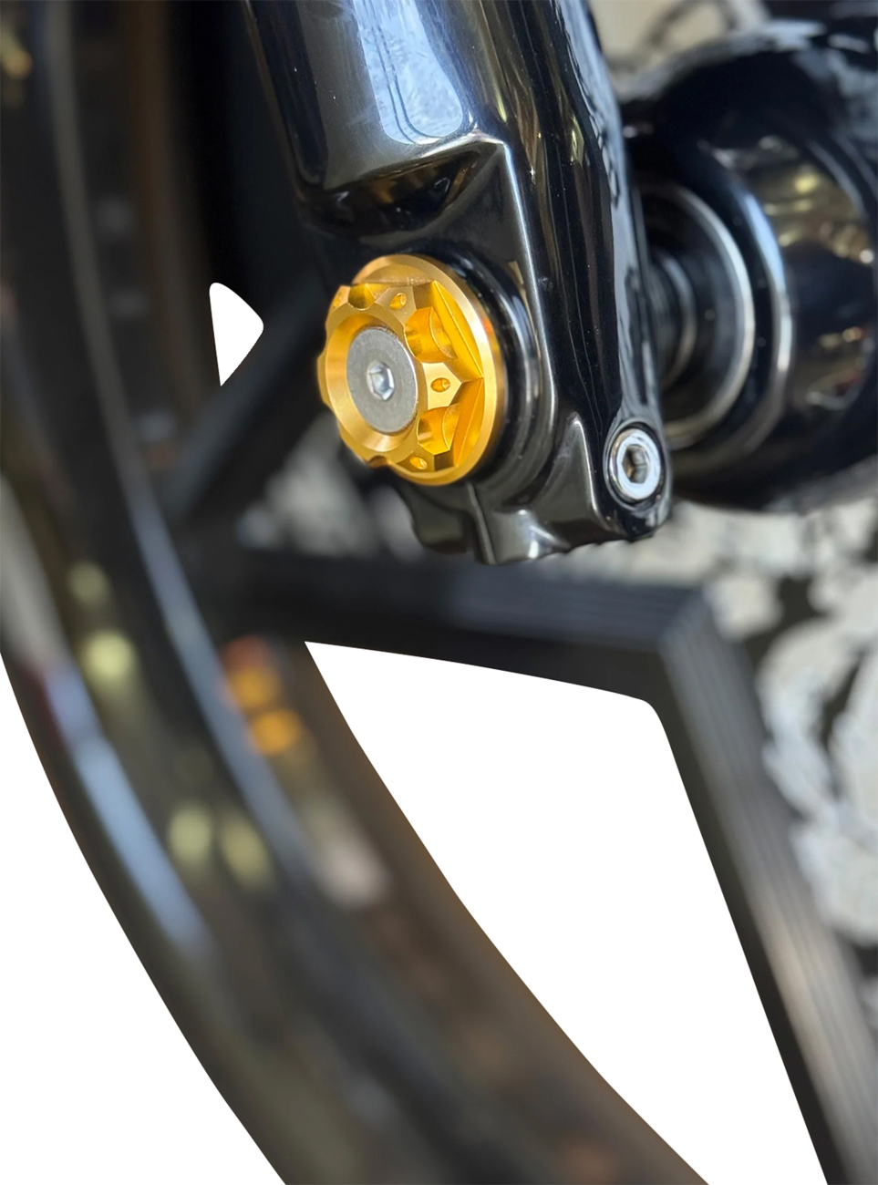 PAUL YAFFE BAGGER NATION Y-Axle with Turret Style Axle Cover Kit - Custom - Front - Gold - 25 mm PYO:YAXLE-08-HT-GD