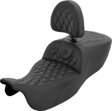 SADDLEMEN Roadsofa™ Extended Reach Seat - with Backrest - Carbon Fiber Lattice Stitch - FLRT/FLTRT '15-'25 815-07-207B0