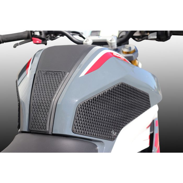 TechSpec Tank Grip Pads for the BMW G 310 R (2021+)