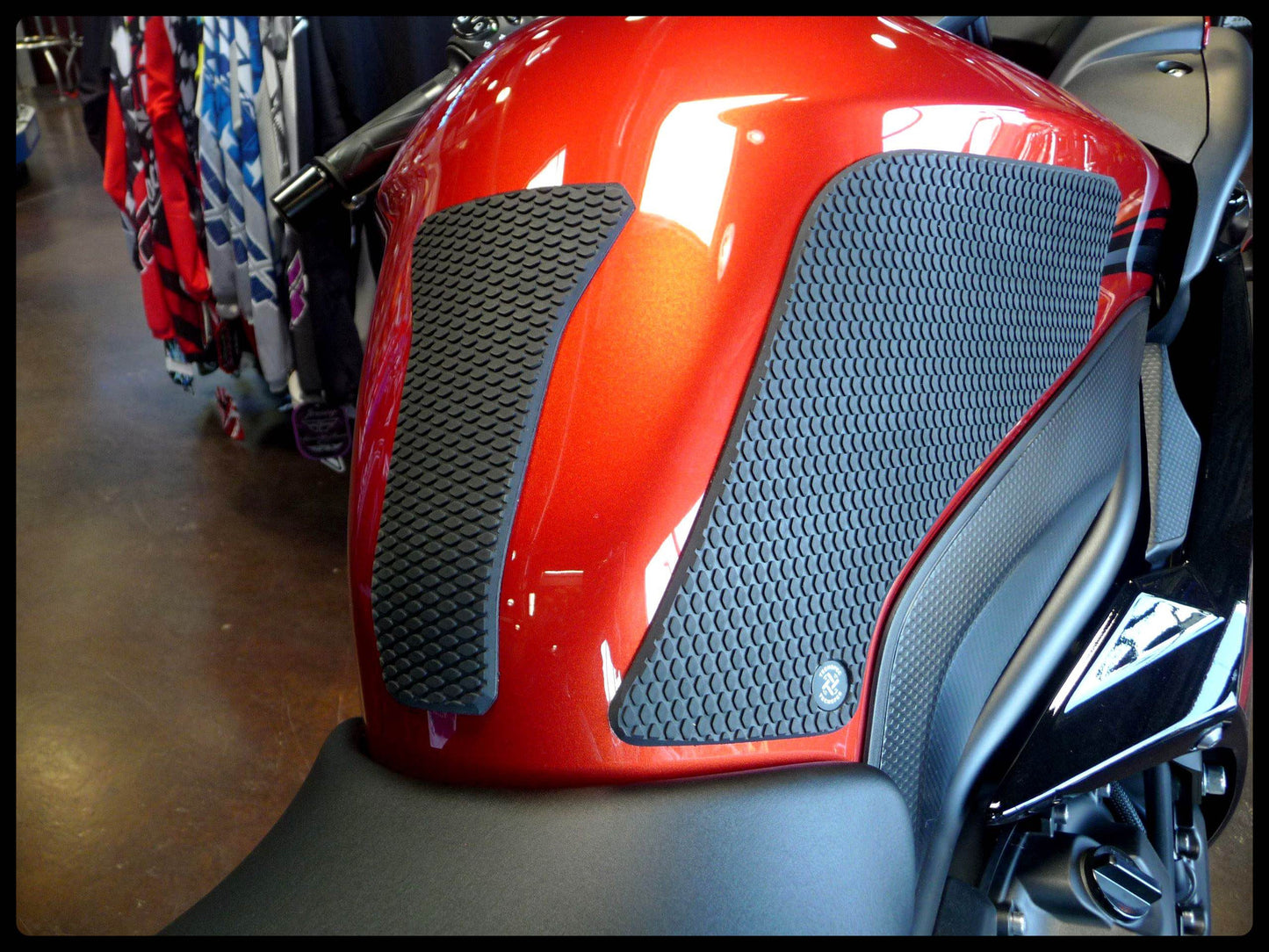 TechSpec Tank Grip Pads for the Yamaha FZ6 R (10-18)