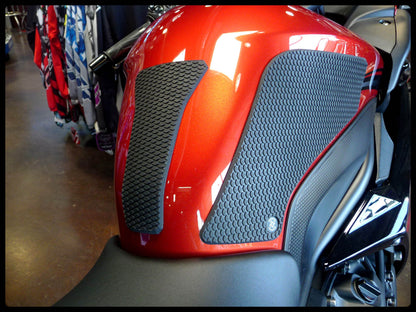 TechSpec Tank Grip Pads for the Yamaha FZ6 R (10-18)