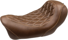 MUSTANG Forward Wide Tripper Solo Seat - Diamond - Brown - FXDF '14-'17 75043