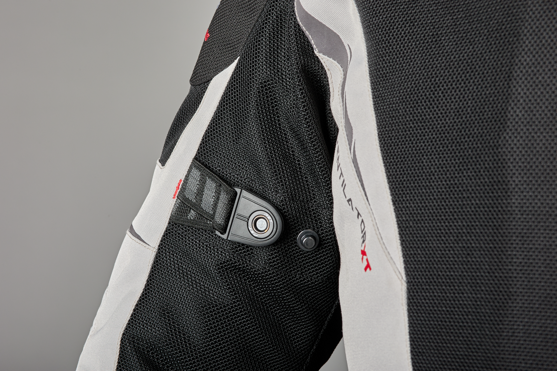 Pro Series Ventilator Xt Ce Jacket Sil/Blk Textile Md