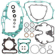 Complete Gasket Set With Oil Seals