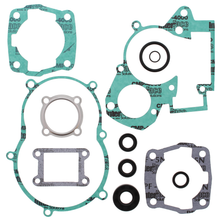 Complete Gasket Set With Oil Seals