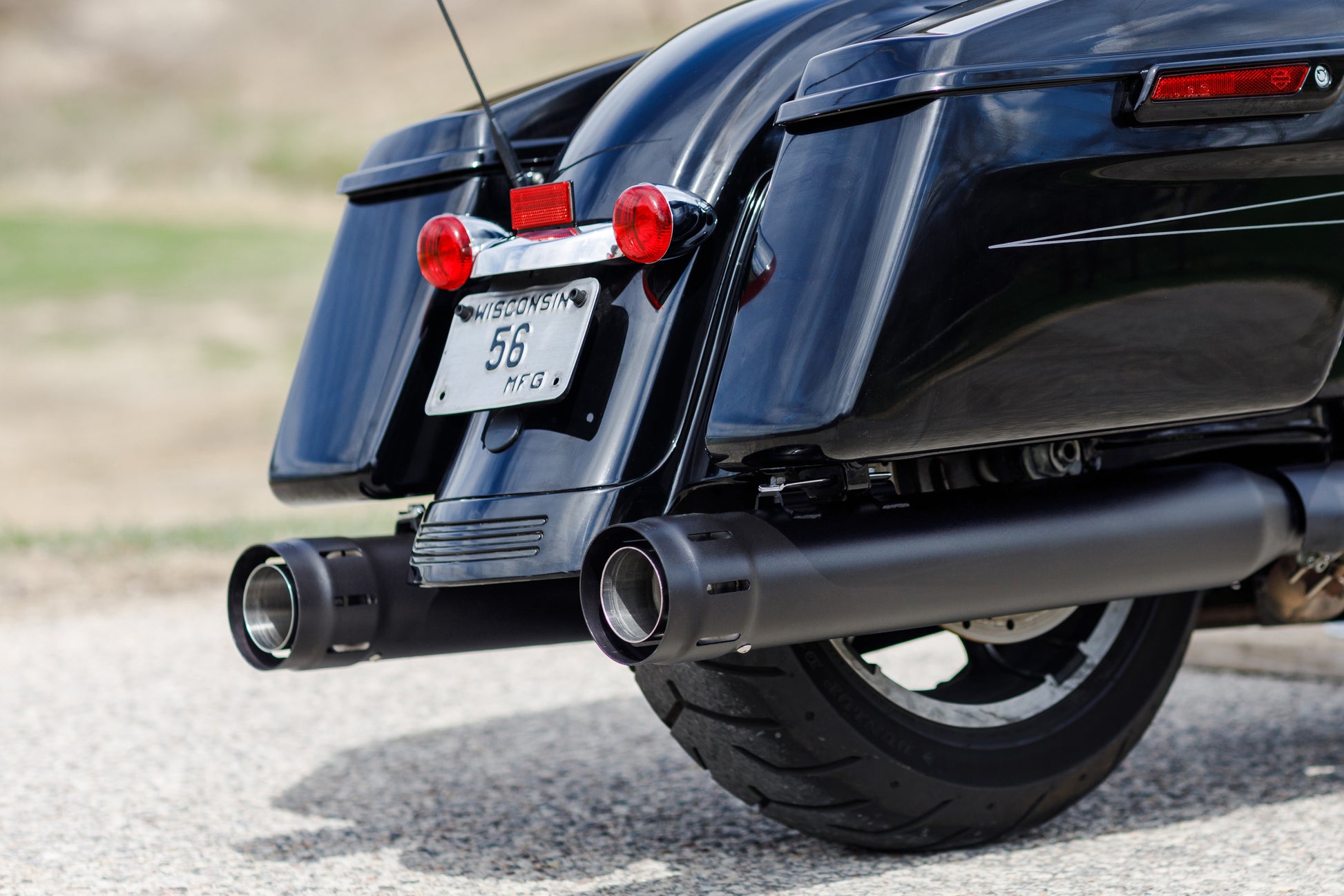 Loose Cannon Mufflers Black Touring `17 Up