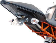 COMPETITION WERKES Fender Eliminator - RC390 1KT390R