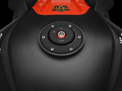 Gas Cap Locking Black/Red Apr
