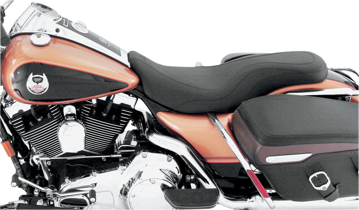 MUSTANG Day Tripper Seat - FLH/FLT '08-'25 76025