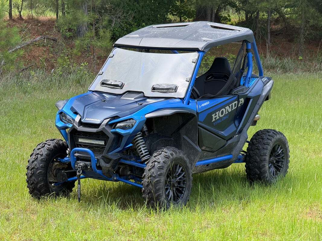 Tool Less Windshield Uv Resistant Hon