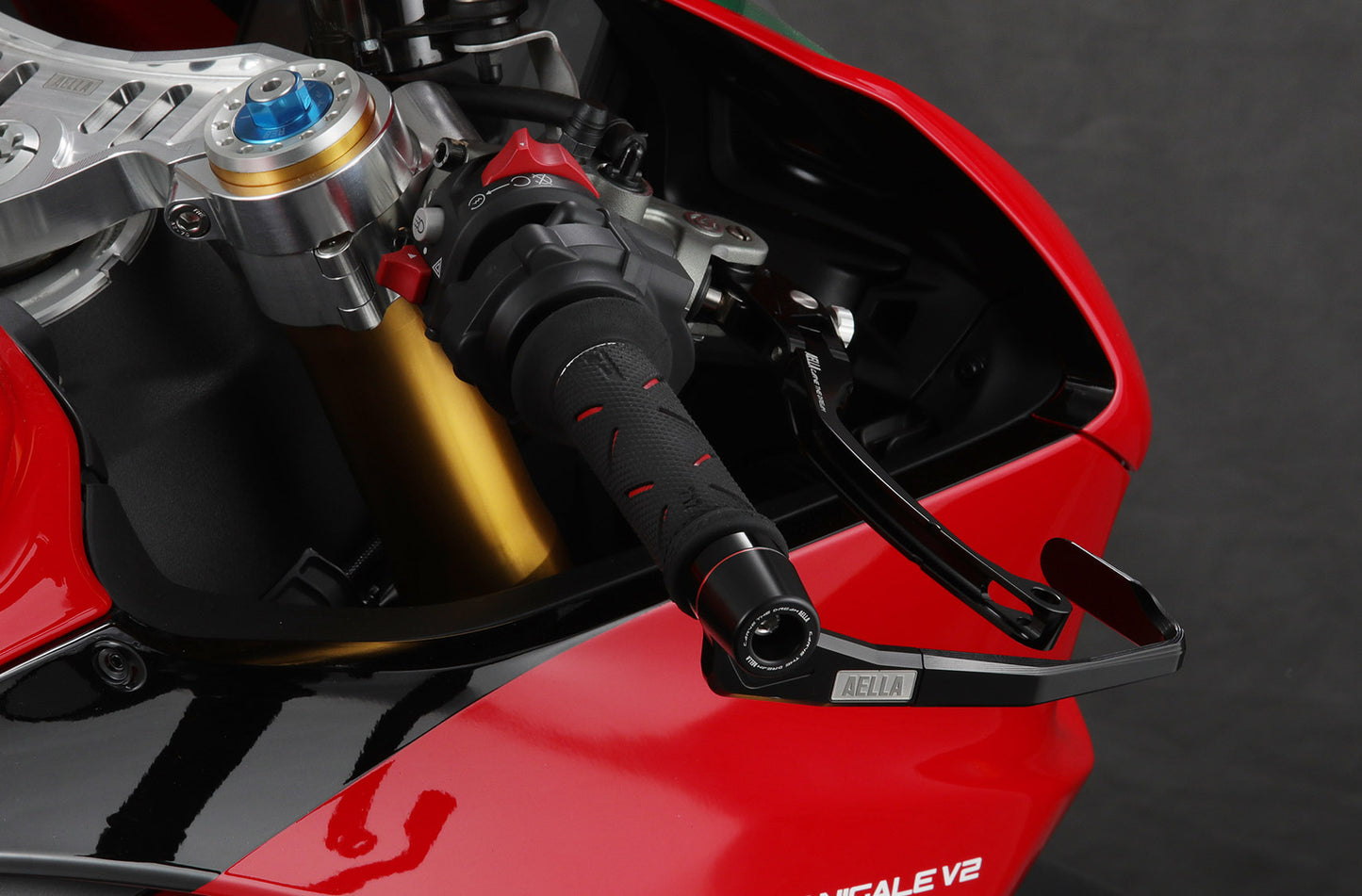 AELLA Universal Brake Lever Guard and Matching Bar End