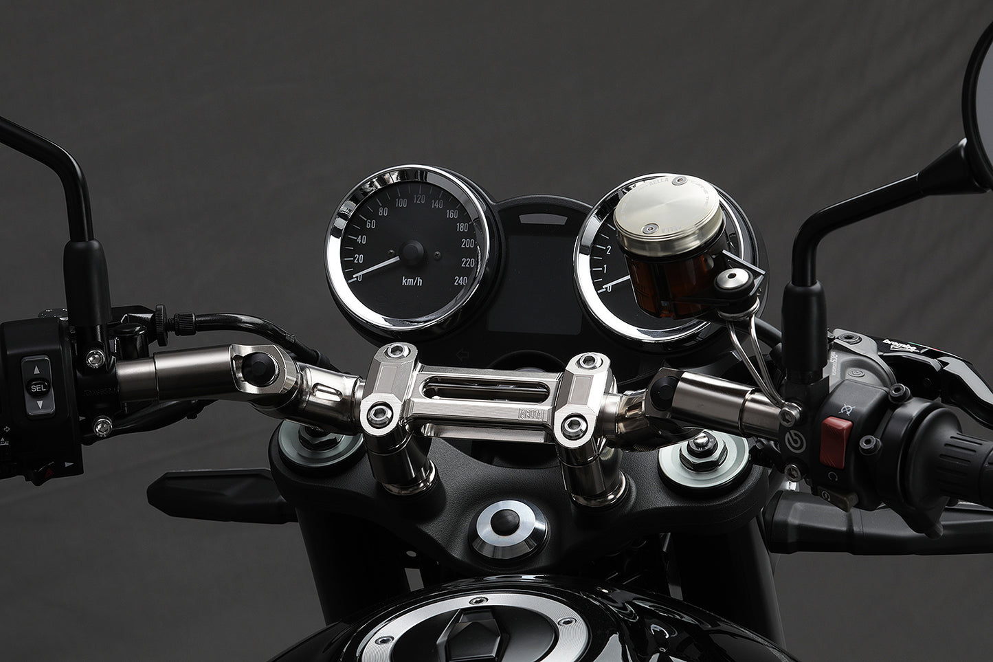 AELLA Aluminum Variable Handlebar Kawasaki Z900RS / Cafe - For Aella Bar ends