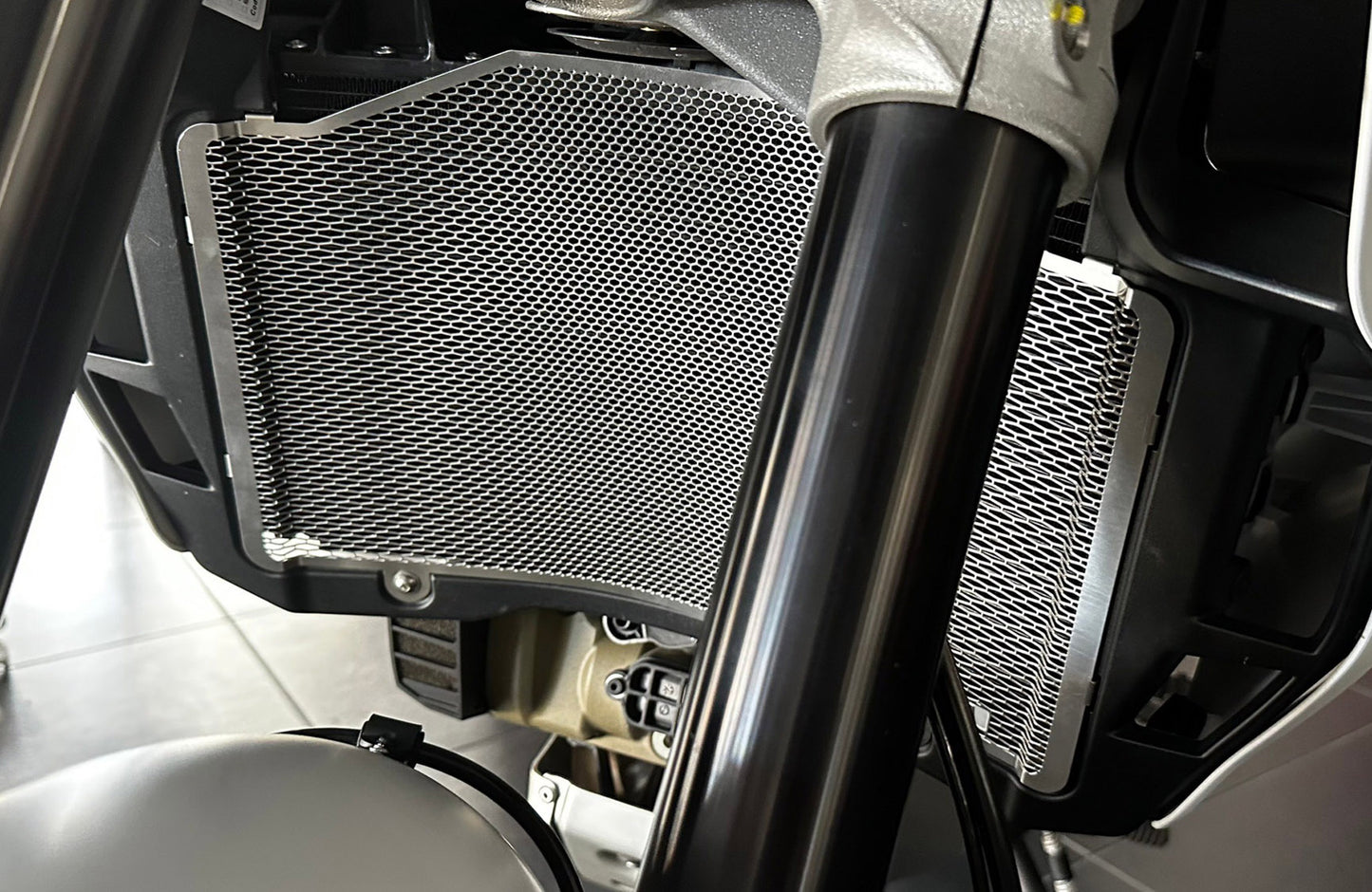AELLA Radiator Guard For Ducati DesertX