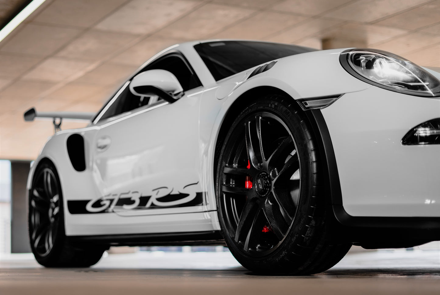 BST GT TEK 10 Spoke Carbon Fiber Wheel Set for the Porsche 992 GT3 (2022+) - 20 x 9.5 Front / 21 x 12.5 Rear