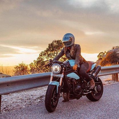 Motodemic Single LED and Round Halogen Headlight Conversion Kit for the 16-17 Triumph Speed Triple