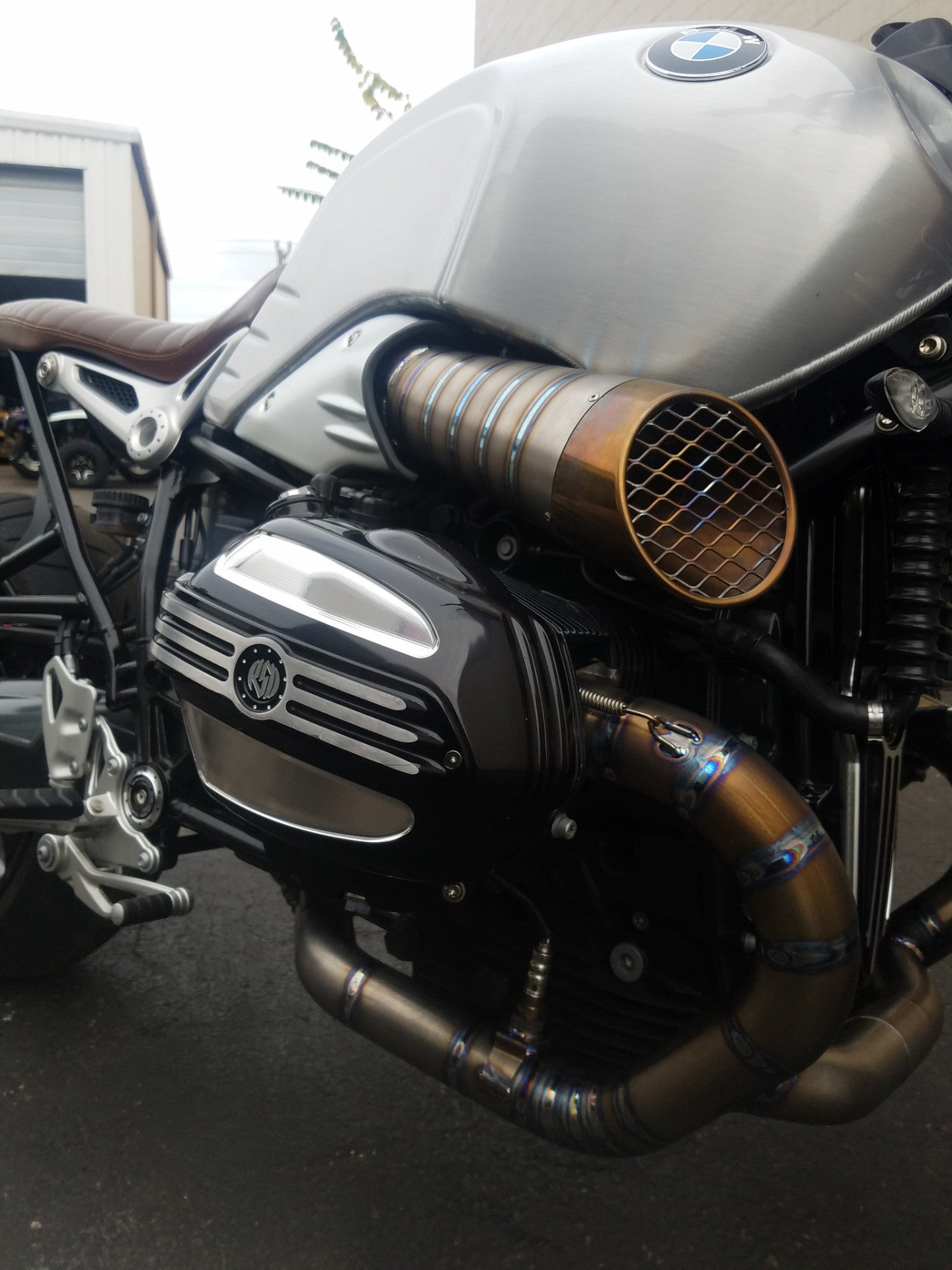 ZARD NEW Full Titanium 2-1-2 Racing (Stacked Mufflers) Exhaust for the BMW R NineT