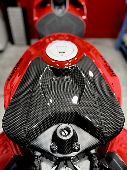 Carbonvani - Ducati Panigale V4 / S Carbon Fiber Upper Tank (Battery) Cover (2025+)