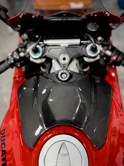 Carbonvani - Ducati Panigale V4 / S Carbon Fiber Upper Tank (Battery) Cover (2025+)