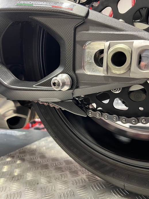 Carbonvani Carbon Fiber 3 Piece Swing Arm Guard Kit for Ducati Panigale / Streetfighter V4 (2025+)