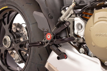 Gilles MUE2 Rearsets for Ducati Streetfighter V4 / S (20-24)