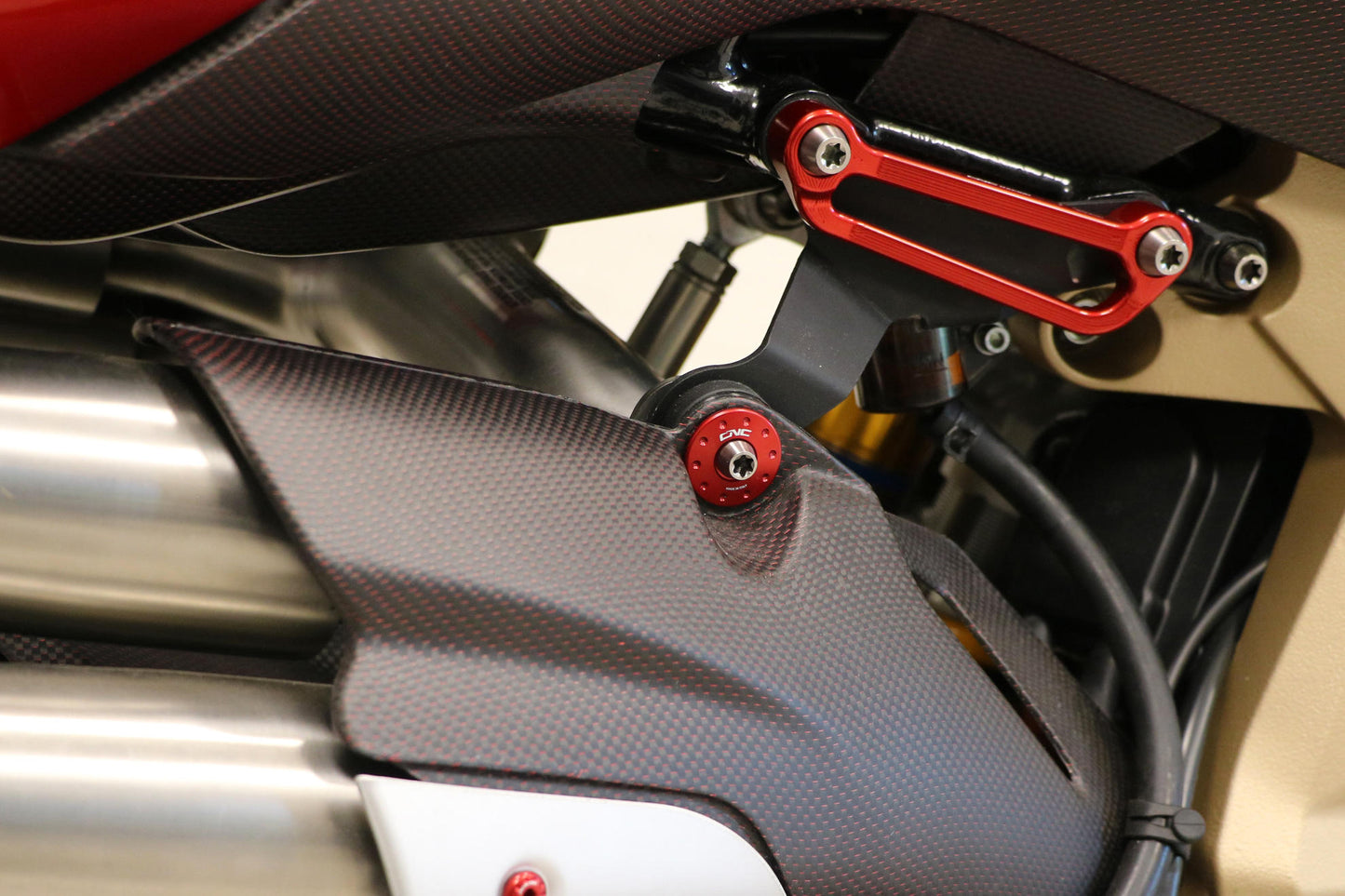 CNC Racing Machined Aluminum Collar For Exhaust Mount for MV Agusta Brutale Models (4 Cylinder / B4)