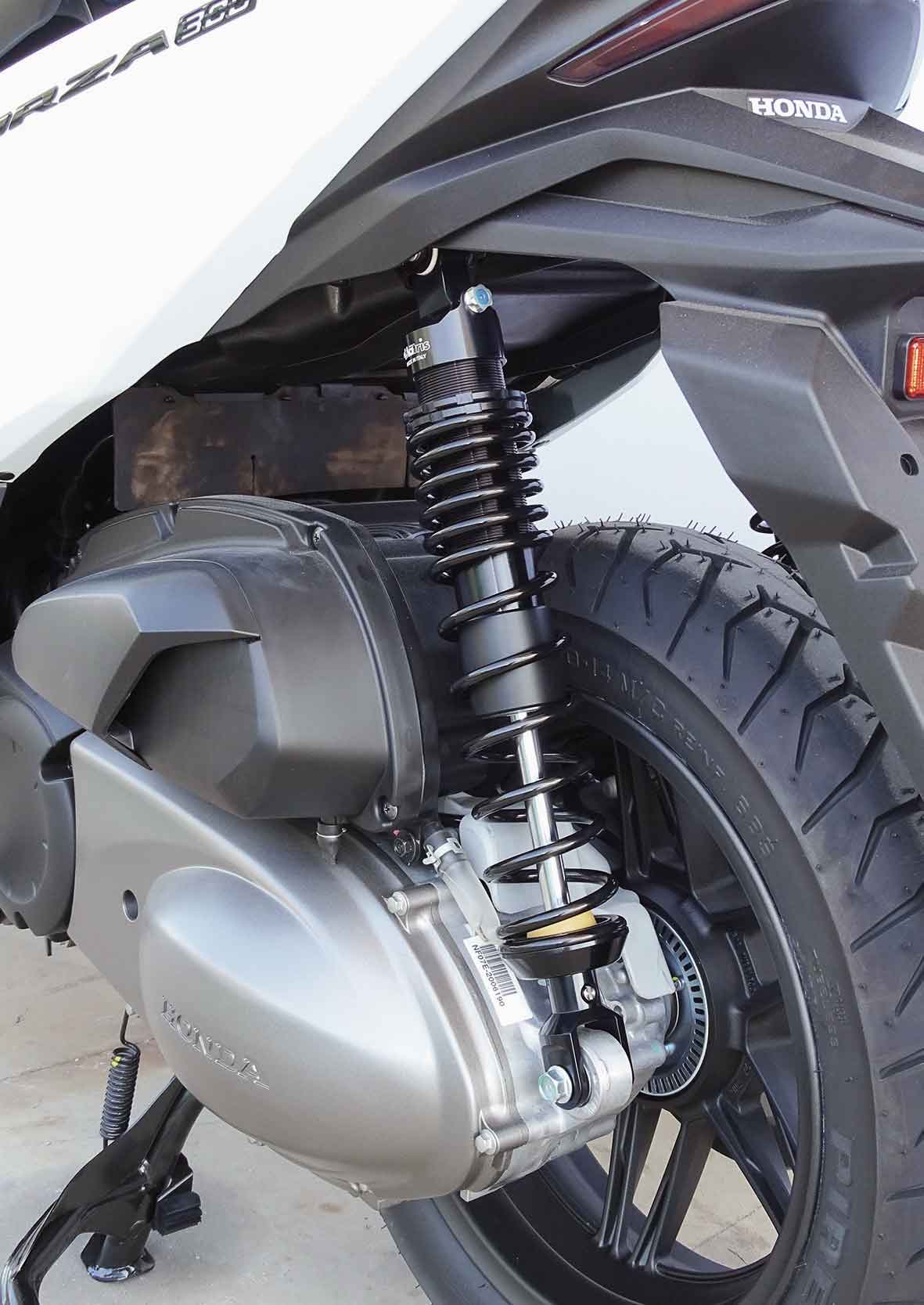 Matris M40SR Twinshock for the Honda SH125i / SH150i