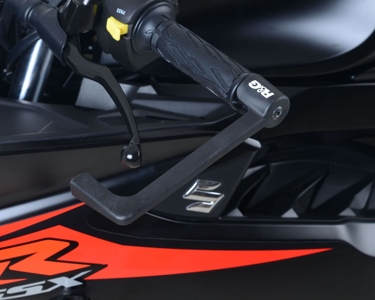 R&G Racing Moulded Lever Guard for KTM 390 Adventure '20-'22 / RC390 '17-'22 / RC125 '17-'20, Suzuki GSX-R125 '17-'21, Yamaha MT-03 '20-'22, Husqvarna Svartpilen/Vitpilen 401 '20-'22