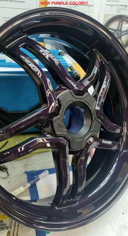 BST Diamond TEK 5 Spoke Carbon Fiber Rear Wheel for the Honda RC51 SP1 / SP2 (00-05) - 6.0 x 17