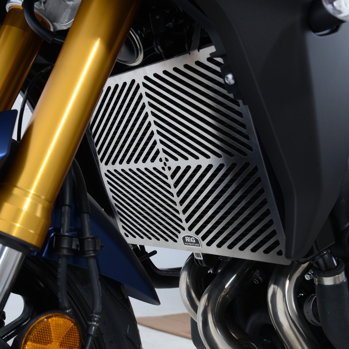 R&G Racing Stainless Steel Radiator Guard for Yamaha MT-09 '17-'20