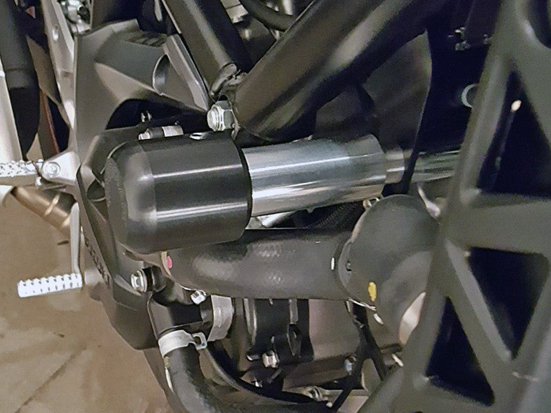 WOODCRAFT Suzuki SV650 2017+ Frame Slider Base Kit (pucks sold separately)