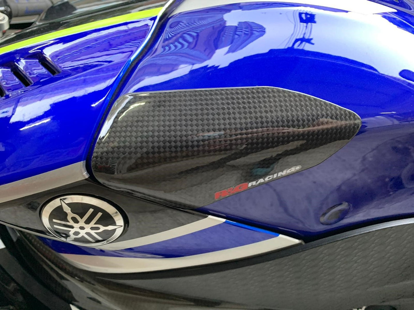 R&G Racing Tank Sliders (Gloss Finish) for the Yamaha YZF-R6 '17-'22