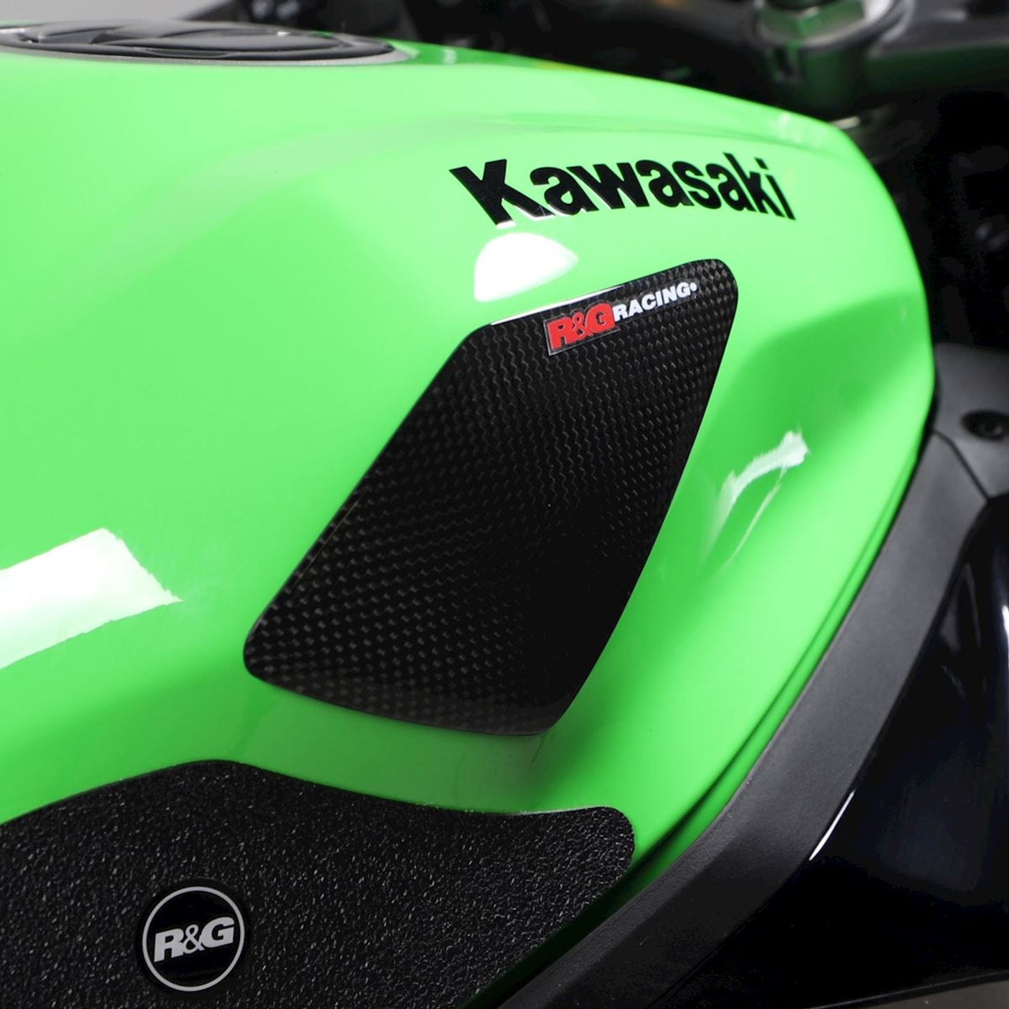 R&G Racing Tank Sliders for Kawasaki ZX-25R '20-'22