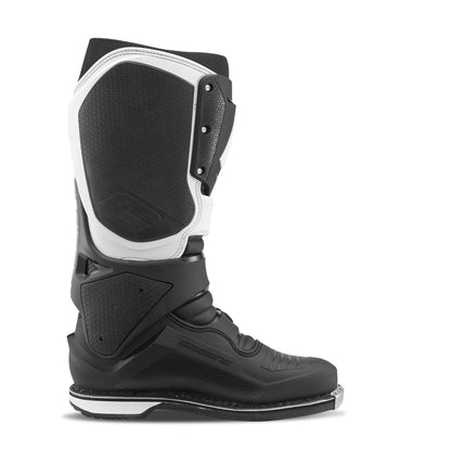 Sg22 Boots Black/White Sz 10